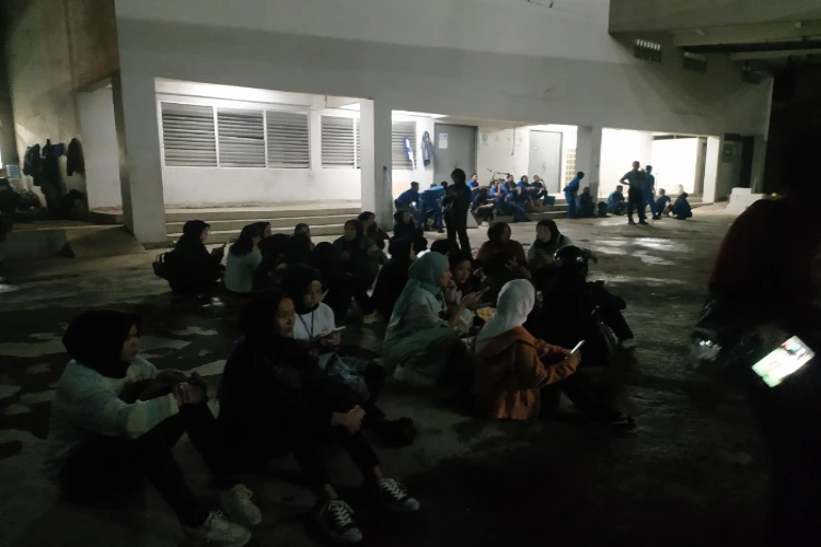 Ket. Foto : BMKG Disebutkan Memberikan Perhatian Serius pada Gempa Sumedang (Foto/X/@AnakMonyeet)