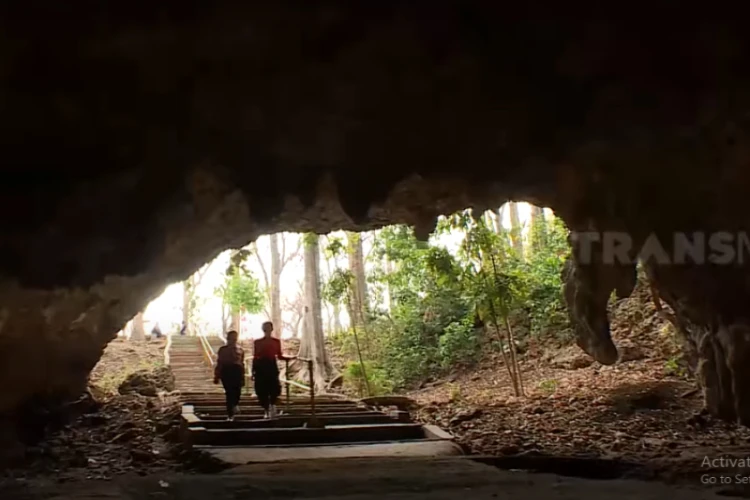 Ket Foto: Gua Terawang yang Indah
