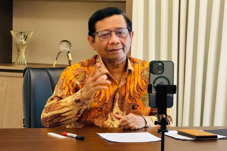 Ket. Foto: Mahfud MD Menekankan Jika Dia Tidak Pernah Meninggalkan Dunia Kampus Sebagai Pengajar