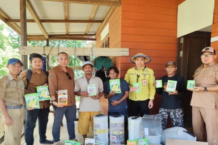 Ket. Foto: Sekretaris Dispangtan Kalimantan Utara Menyampaikan Pertanian Keluarga Diyakini Dapat Menjadi Solusi untuk Meningkatkan Ketahanan Pangan Daerah