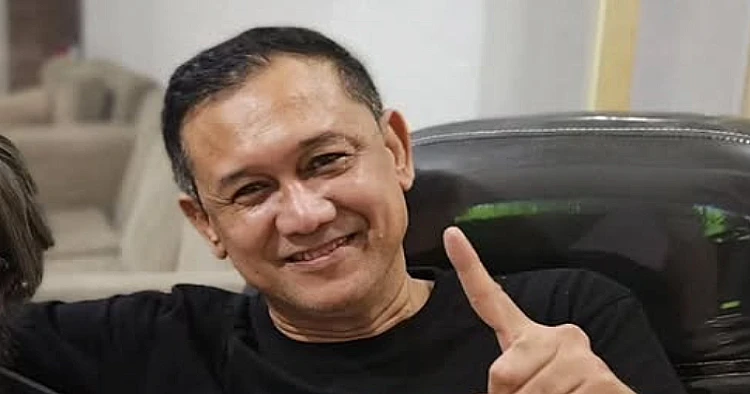 Potret pegiat media sosial, Denny Siregar yang baru-baru menyoroti kader PDIP di parlemen