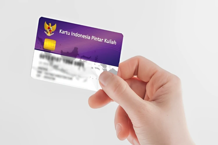 Gaya hedon mahasiswi yang jadi penerima KIP Kuliah sedang jadi perbincangan hangat di media sosial.