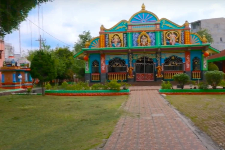 Ket Foto: Kuil Shri Mariamman di Binjai, Sumatera Utara