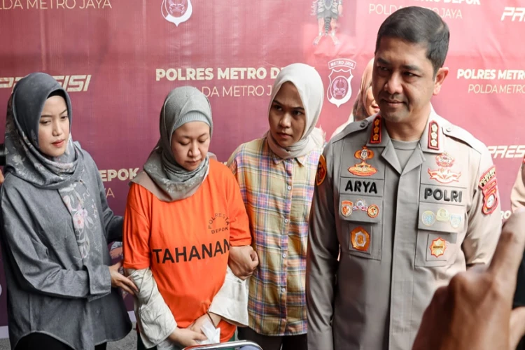 Polisi menjelaskan kondisi terkini korban penganiayaan di daycare Depok.
