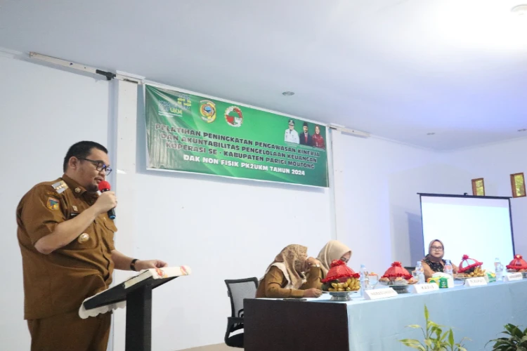 Ket. Foto: Pelatihan Peningkatan Pengawasan Kinerja dan Akuntabilitas Pengelolaan Keuangan Koperasi Diselenggarakan oleh Pemkab Parigi Moutong Melalui Dinas Koperasi