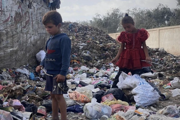 Ket. Foto: Penjajah Israel Diserangan Ratusan Rudal oleh Penjajah Israel