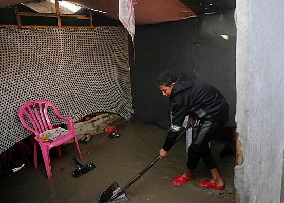 Ket. Foto: Serangan Pesawat Nirawak Terjadi di Kawasan Remal di Kota Gaza