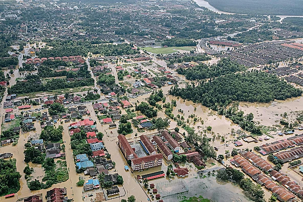 Ilustrasi. Banjir bandang di Bima merusak rumah dan infrastruktur. Delapan orang hilang, tim gabungan masih lakukan pencarian korban.