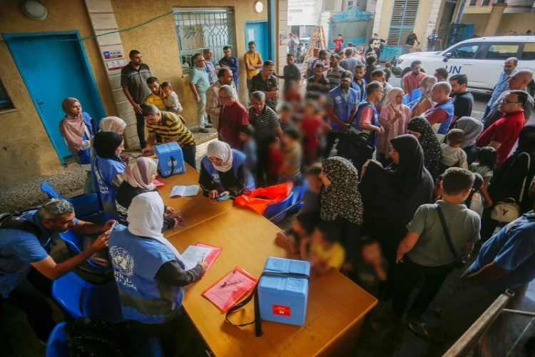 Ket. Foto: Serangan Penjajah Israel terhadap Pusat Vaksinasi Polio di Jalur Gaza Menyebabkan 4 Orang Anak Terluka