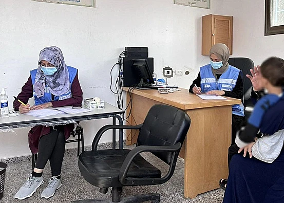 Ket. Foto: Pesawat Tak Berawak Penjajah Israel Membakar Rumah-Rumah di Sekitar RS Al-Awda