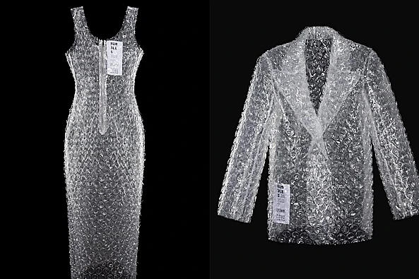 Gaun bubble wrap dari brand Belarus ini viral di media sosial. Kreasi unik ini jadi tren baru di fashion.
