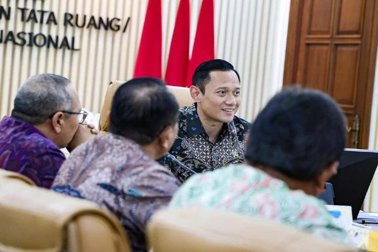 Ket. Foto: Menteri ATR Berjanji untuk Memperjuangkan Lahan-Lahan Milik TNI