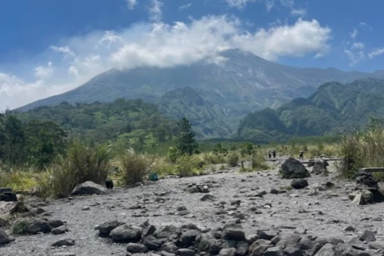 Ket. Foto: Aktivitas Gunung Merapi Kembali Meningkat