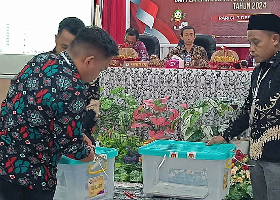 Ket. Foto: Pleno Terbuka Rekapitulasi Penghitungan Perolehan Suara Tingkat Kabupaten Parigi Moutong Dilaporkan Telah Dimulai
