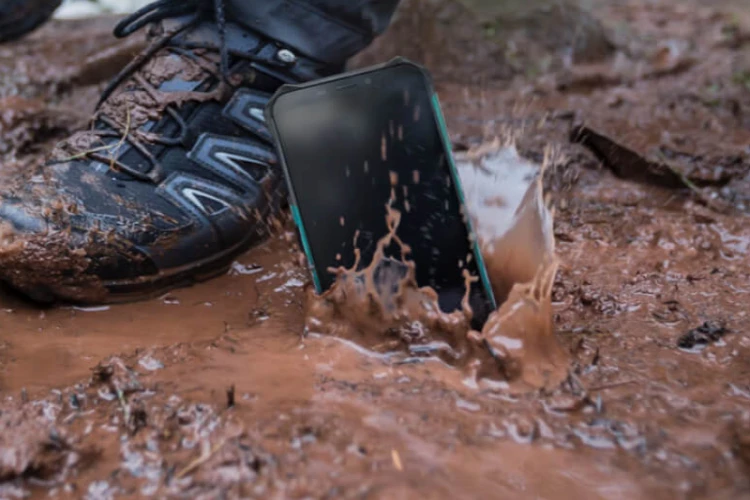 Ket. Foto: HP Ulefone Armor X9 (foto/website resmi Ulefone)