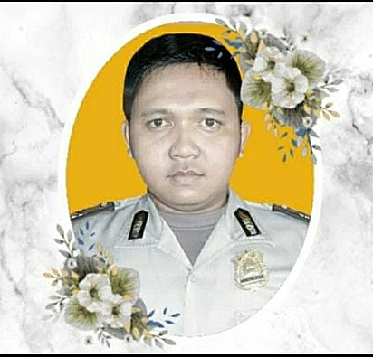 Bripka Aditya gugur saat selamatkan wisatawan tenggelam di Pangandaran. Kapolri berikan kenaikan pangkat anumerta.