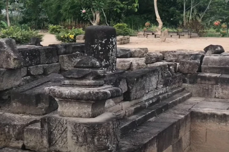 Ket Foto: Candi Karangnongko di Klaten