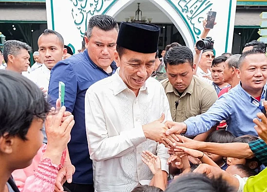 Potret Presiden ke-7 Indonesia, Jokowi atau Joko Widodo yang belakangan ini disorot perihal status keanggotaannya di PDIP