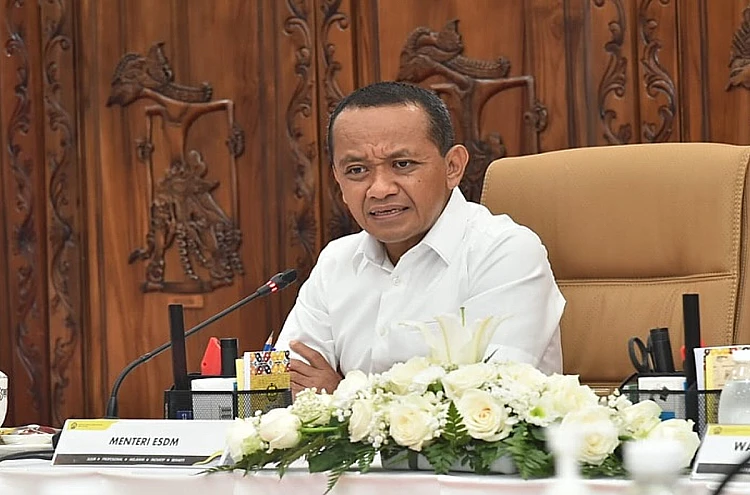 Potret Menteri ESDM, Bahlil Lahadalia yang belakangan ini jadi sorotan akibat polemic penjualan LPG 3 Kg