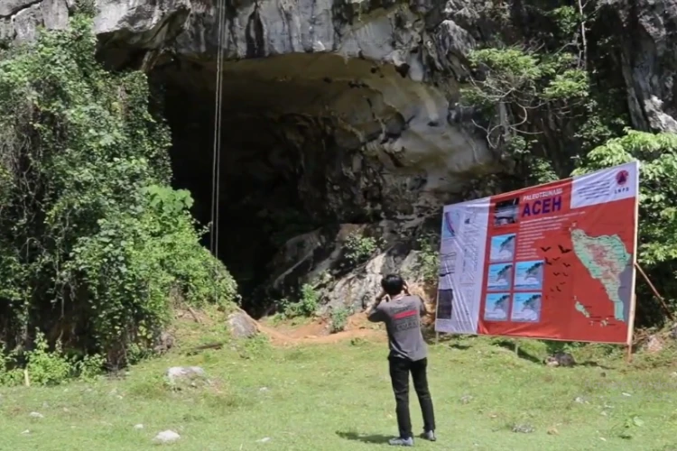 Ket Foto: Gua Ek Leuntie Destinasi Wisata Alam Menarik di Aceh