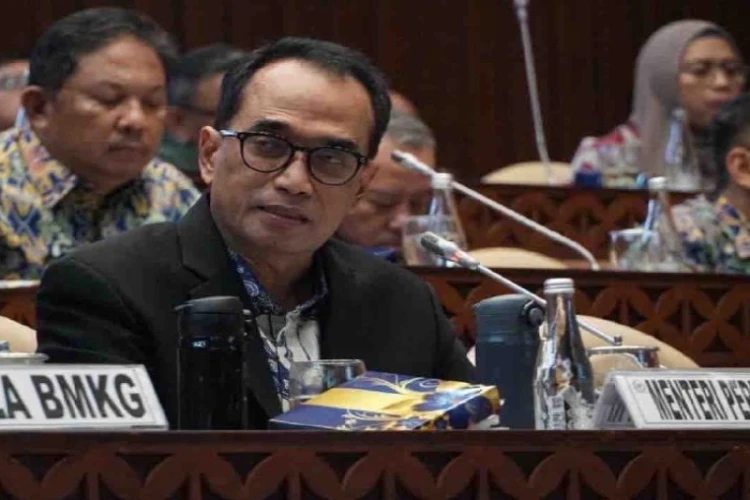 Ket. Foto: Menteri Perhubungan Menyatakan Salah Satu Faktor yang Mendukung Arus Mudik Lebaran Lancar pada Tahun Ini Adalah Program Mudik Gratis