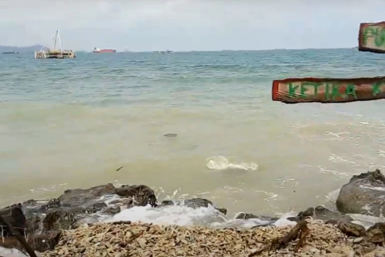 Ket Foto: Pantai Munir