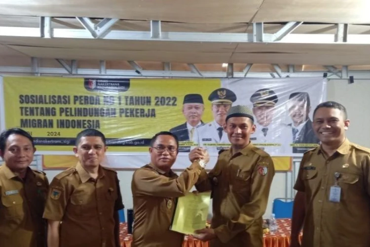 Ket. Foto: Pemkab Sigi Memulangkan 20 Pekerja Migran Indonesia Ilegal Asal Kabupaten Sigi