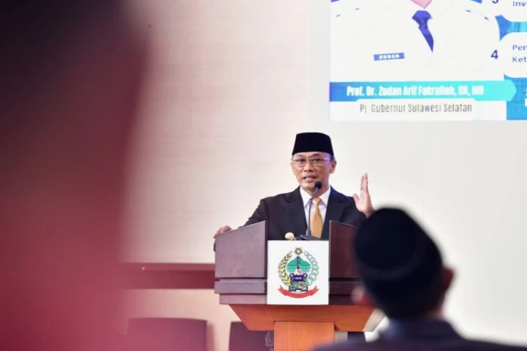 Ket. Foto: Penghargaan Insentif Fiskal 1,6 Miliar Rupiah pada Kinerja Tahun Berjalan dari Kemenkeu Diterima oleh Pemprov Sulawesi Selatan