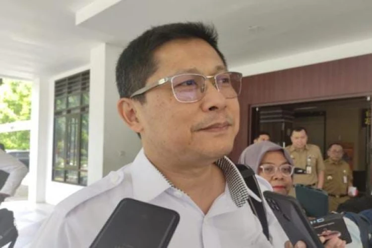 Wakil Direktur Tindak Pidana Korupsi Bareskrim Polri, Kombes Pol Arief Adiharsa mengungkap bahwa Luhur Budi Djatmiko ditetapkan tersangka dalam kasus korupsi pembelian tanah Pertamina.