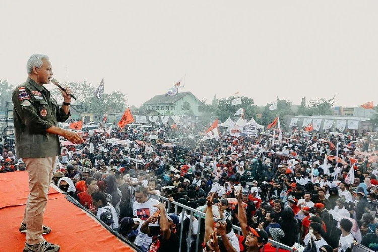 Ket. Foto: Komisi III DPR Menyatakan KPK Harus Bekerja Secara Profesional Terkait Laporan Dugaan Korupsi Ganjar Pranowo