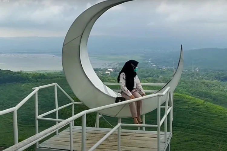 Ket Foto: Goa Rong View