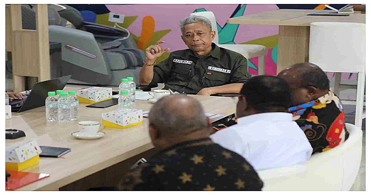 Menteri Sosial, Agus Jabo Priyono.