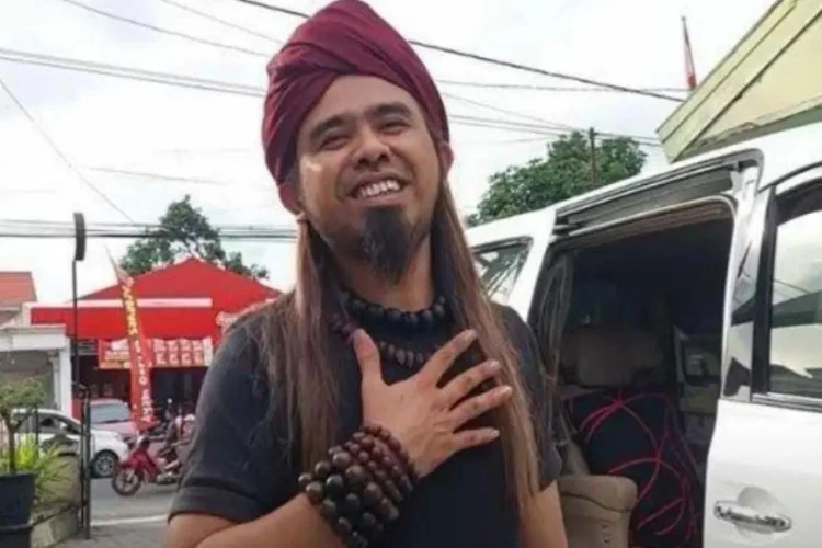 Gus Samsudin mendapat vonis bebas dari Majelis Hakim Pengadilan Negeri Blitar.