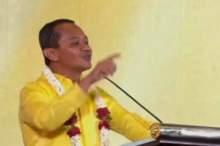 Tangkap layar video ketika Bahlil Lahadalia orasi di Jawa Tengah yang kemudian viral menjadi sorotan warganet dan Said Didu