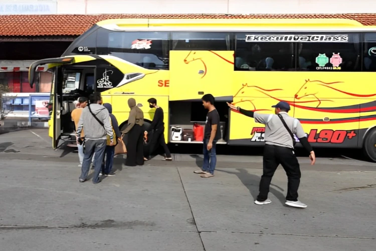 Ket. Foto: Pengamat Transportasi Menyatakan Jika Pengadaan Program Mudik Gratis Menjadi Alternatif saat Harga Tiket Melambung