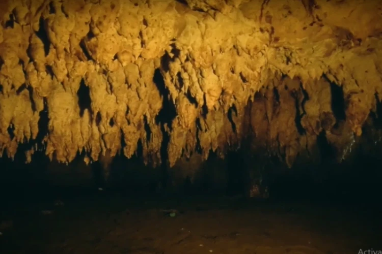 Ket Foto: Destinasi Wisata Alam Gua Embultuk yang Terletak di Blitar