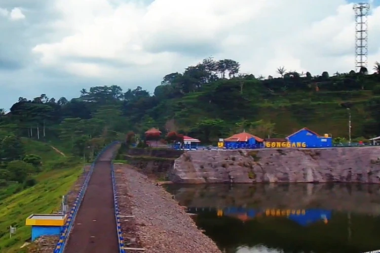 Ket Foto: Wisata Bendungan Gonggang yang Mempesona