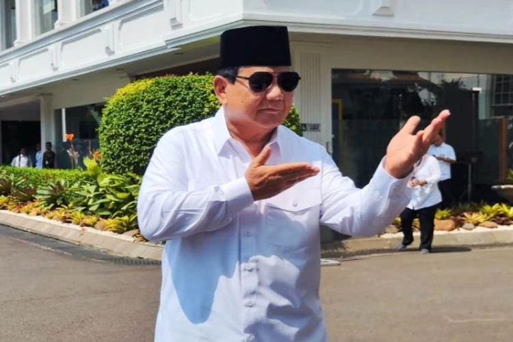 Ket. Foto: Prabowo Subianto Mengunjungi Istana Kepresidenan Pertama Kali Setelah Pemulihan Operasi Kaki Kirinya