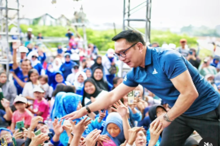 Tangkap layar video Calon Gubernur DKI Jakarta, Ridwan Kamil ketika menyapa para pendukungnya dari atas panggung