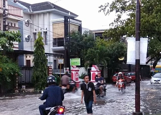 Ket. Foto: BPBD Kota Makassar Melakukan Mitigasi 4 Kecamatan yang Rawan Bencana Hidrometeorologi
