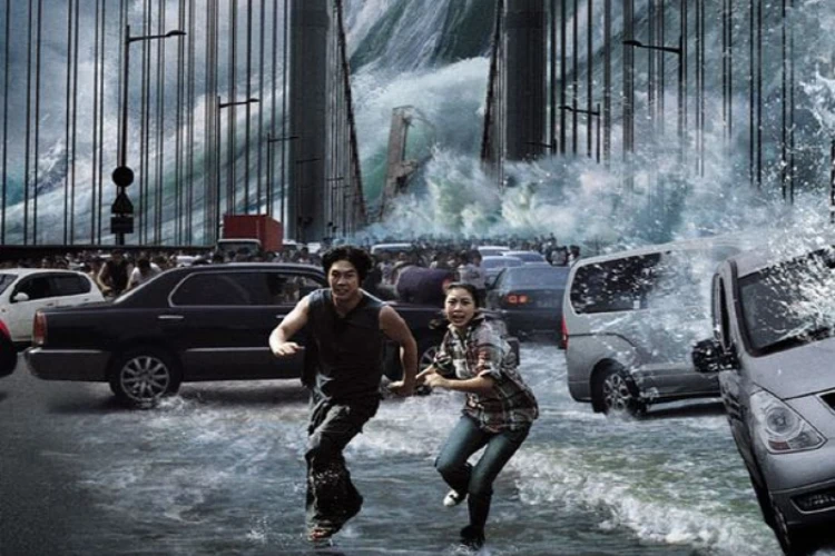 Ket Foto: Sinopsis Film Haeundae (Foto/Pinterest @saidakoyamamura)