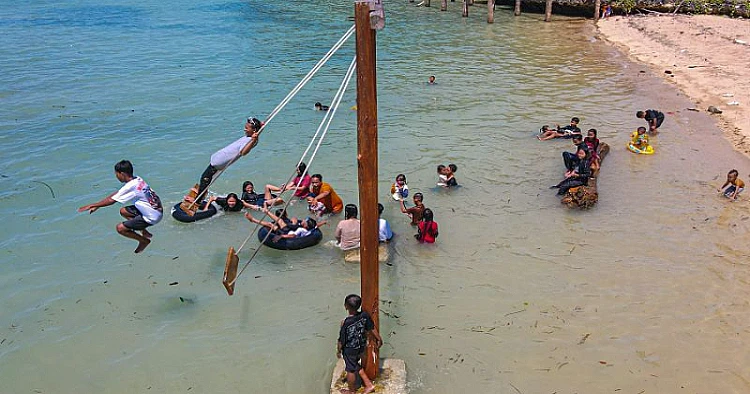 Ket. Foto: Jumlah Wisatawan yang Berkunjung ke Kendari saat Libur Lebaran Sebanyak 2.125 Orang