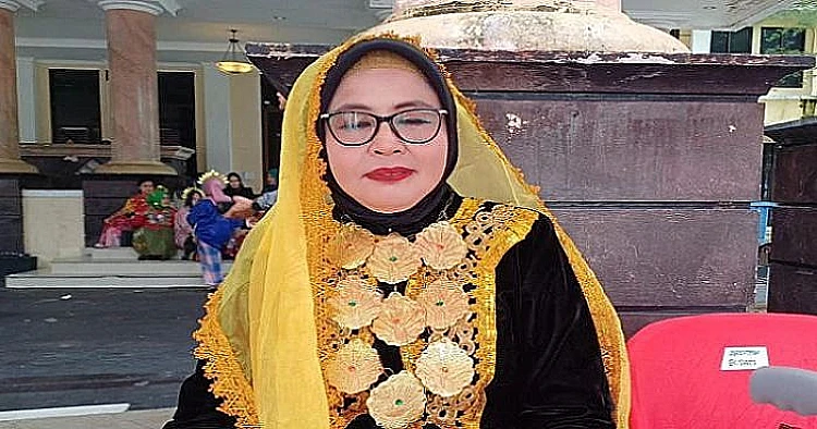 Ket. Foto potret Pelaksana Tugas (Plt) Kepala Disdikbud Parimo, Sunarti