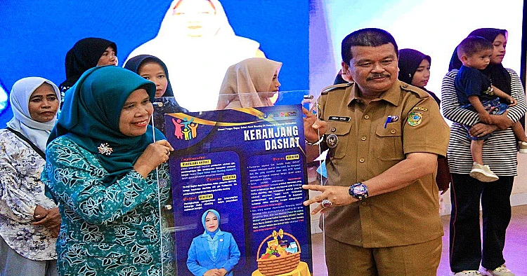 Ket Foto: Abdul Sahid Wakil Bupati Parigi Moutong saat launching Program Dapur Sehat Atasi Stunting (DASHAT)