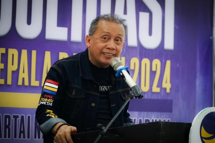 Foto Saan Mustopa selaku Wakil Ketua DPR RI yang baru-baru ini mengomentari video viral peternak buang susu sapi