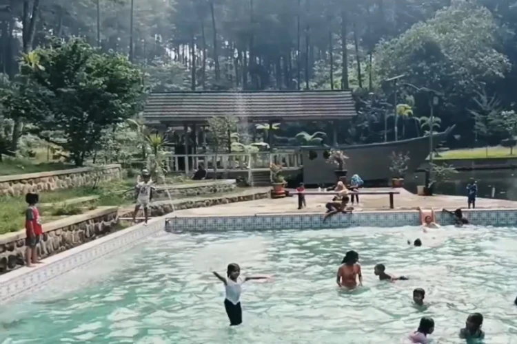 Ket Foto: Wisata Alam Sirah Pemali di Brebes, Jawa Tengah