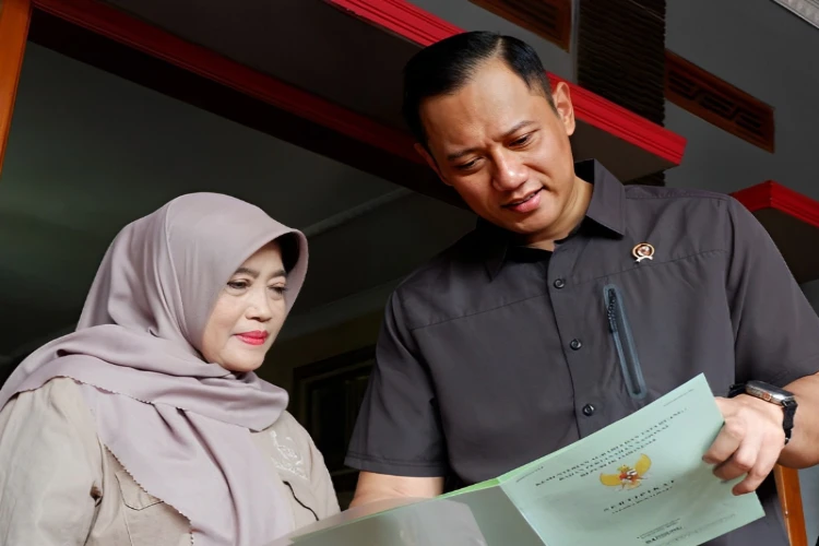 Ket. Foto: Agus Harimurti Yudhoyono Menyatakan Pihaknya Sekarang Memperkuat Penggunaan Sistem Digital untuk Meningkatkan Pelaksanaan Program Sertifikasi