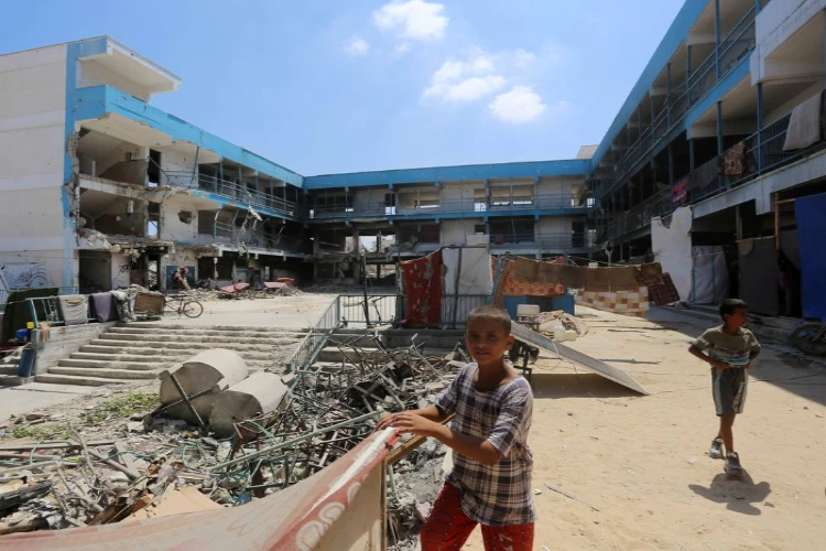 Ket. Foto: Tentara Penjajah Israel Melakukan Serangan Hebat ke Kamp Pengungsi Nuseirat yang Terletak di Jalur Gaza Bagian Tengah