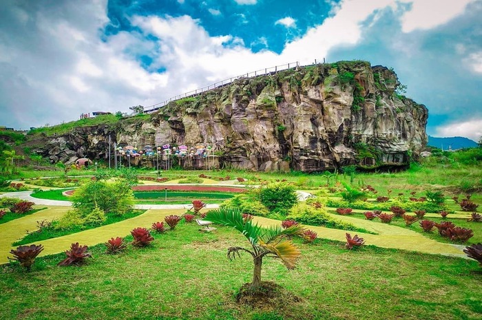 <p>Ket Foto: Foto Taman Cisantana (Foto/Instagram/@kuninganendah)</p>
