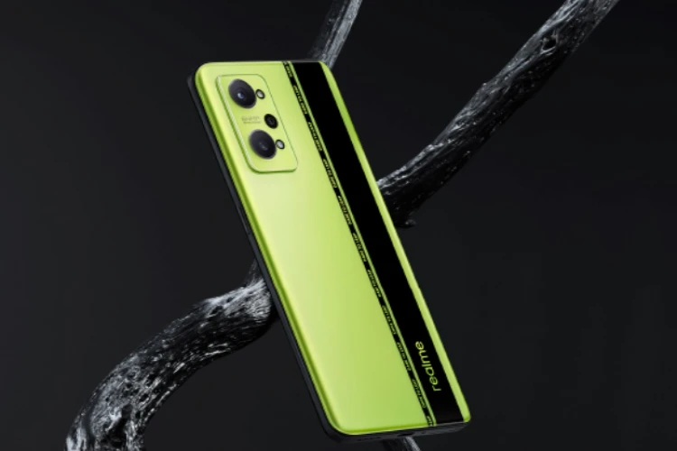 Ket. Foto: HP Realme GT Neo2 (foto/website resmi Realme)